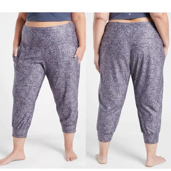 Athleta Salutation Printed Crop Jogger Tempest Violet size XL - Picture 1 of 9